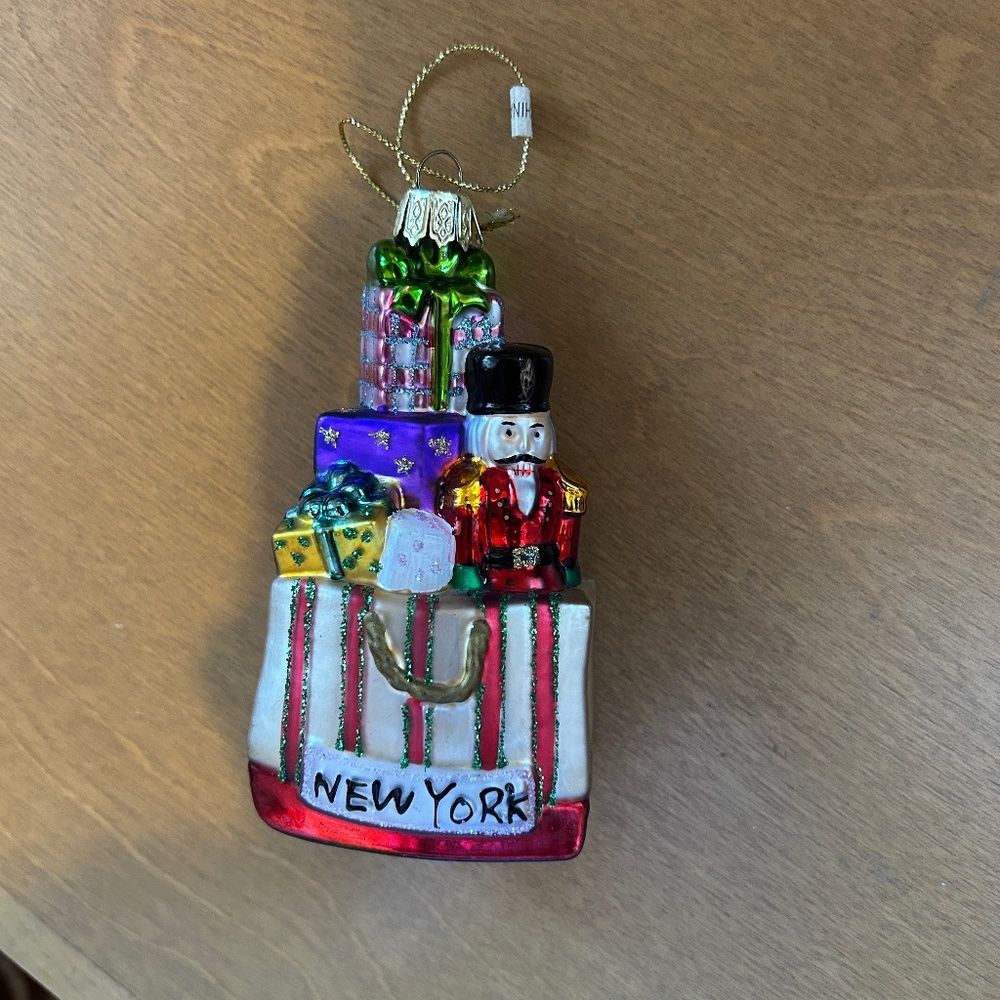 New York Ornament with Presents & Nutcracker